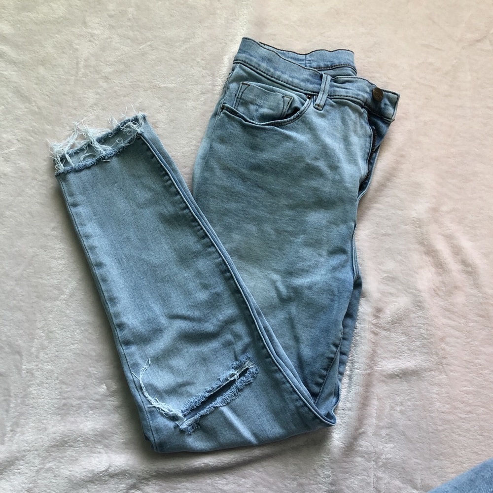 BDG Crop Twig High Rise jeans